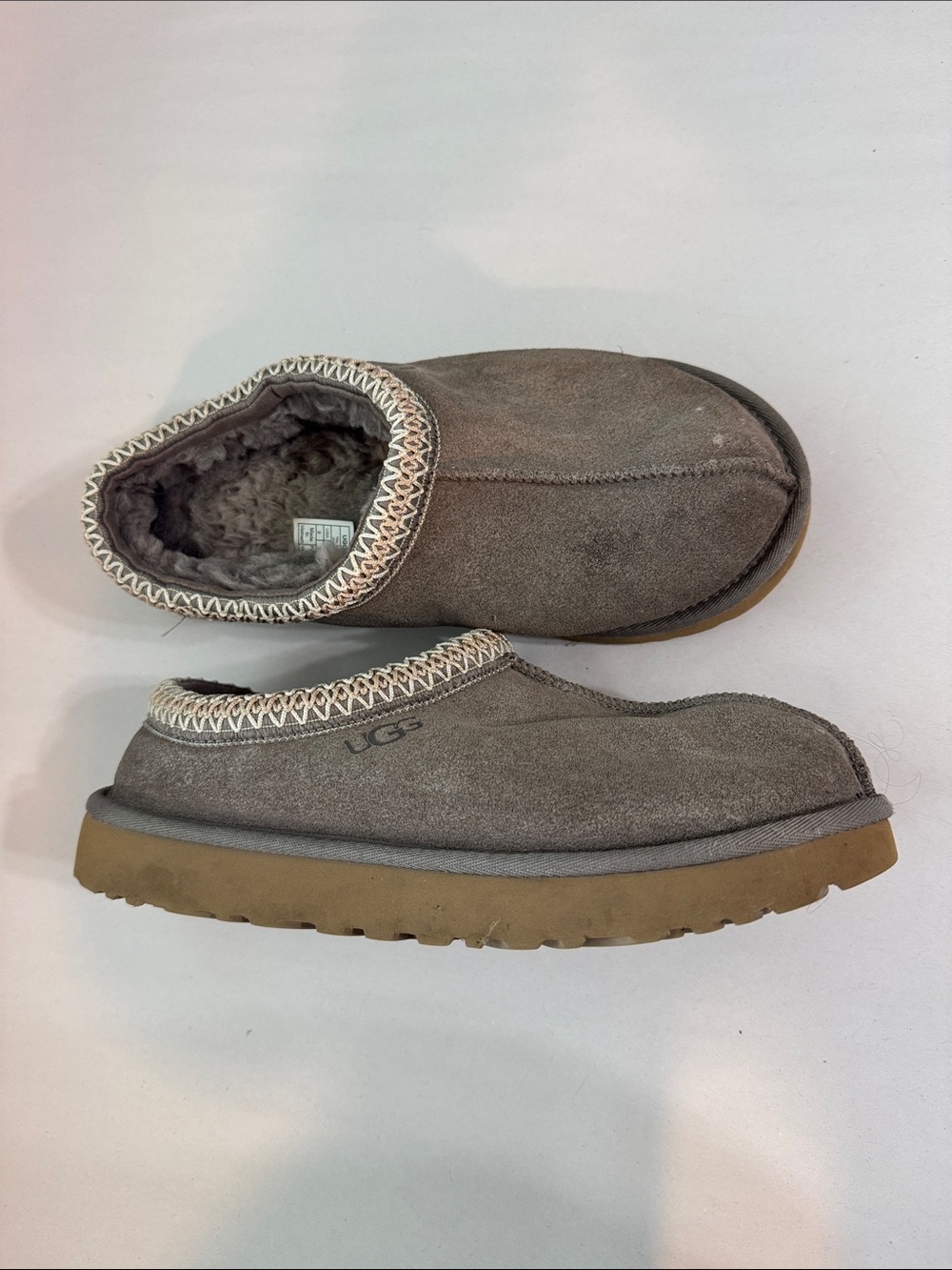 UGG Tasman slippers Women's Size 9 Grey Tan Slip-on Style 5955 - Picture 13 of 13